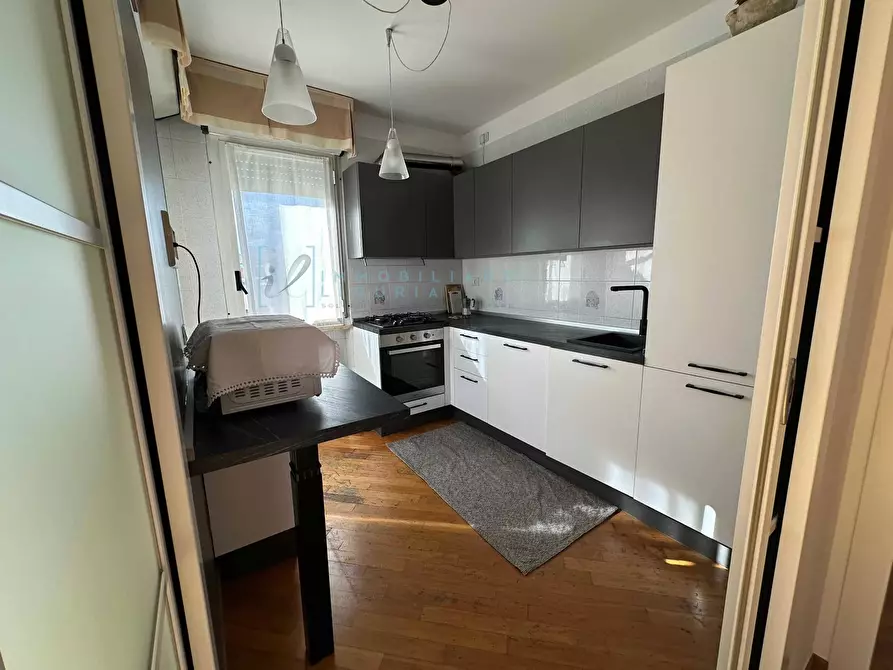 Immagine 12 di Appartamento in vendita  in Via Nino Bixio a Albenga