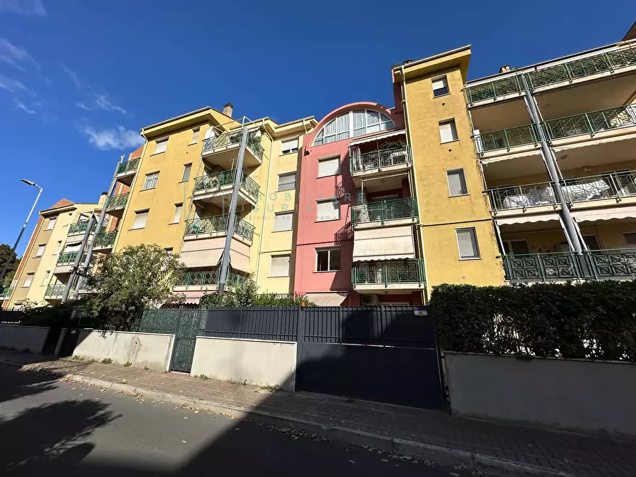 Immagine 42 di Appartamento in vendita  in Via Nino Bixio a Albenga