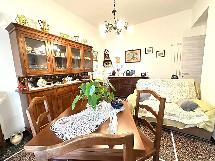 Immagine 10 di Appartamento in vendita  in Viale Pontelungo a Albenga