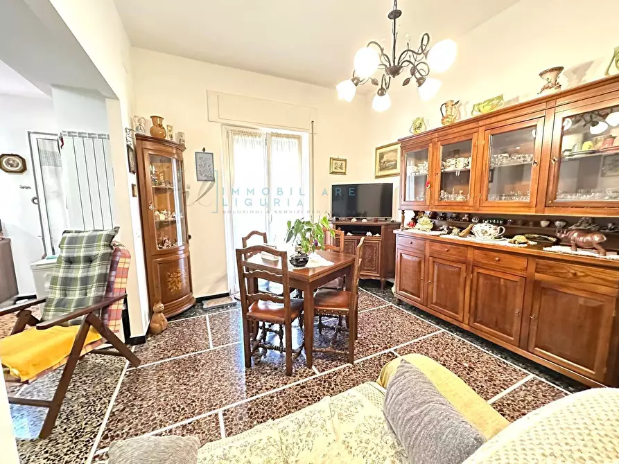 Immagine 9 di Appartamento in vendita  in Viale Pontelungo a Albenga