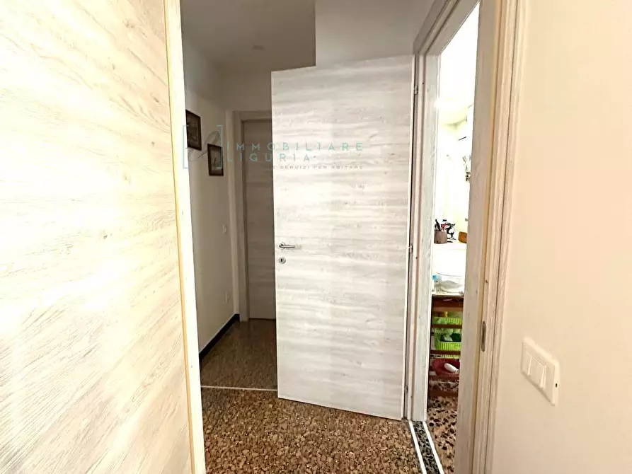 Immagine 12 di Appartamento in vendita  in Viale Pontelungo a Albenga