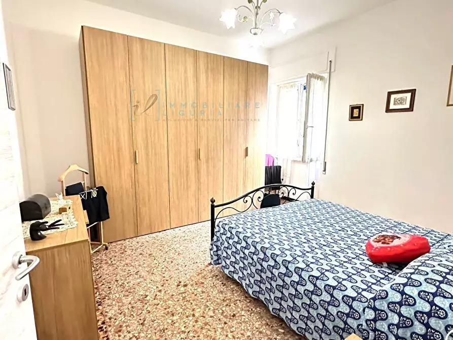Immagine 14 di Appartamento in vendita  in Viale Pontelungo a Albenga