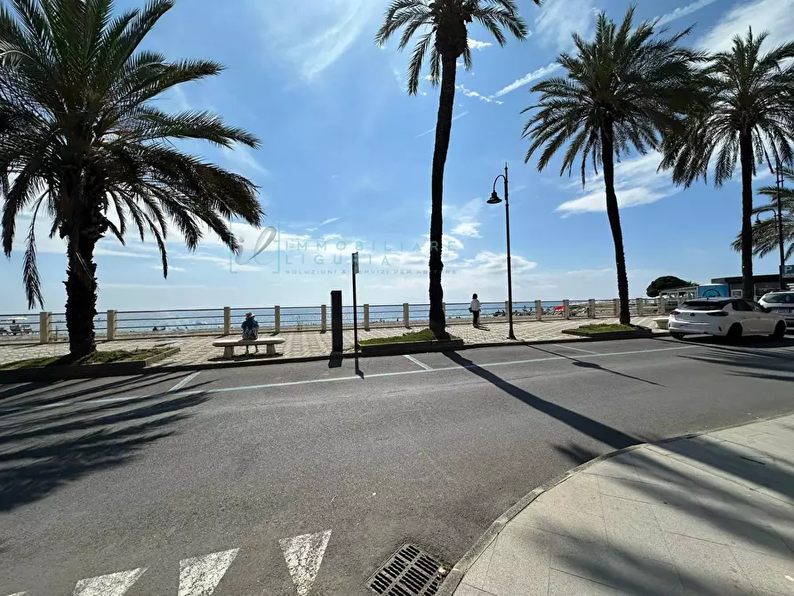 Immagine 3 di Appartamento in affitto  in viale italia a Albenga