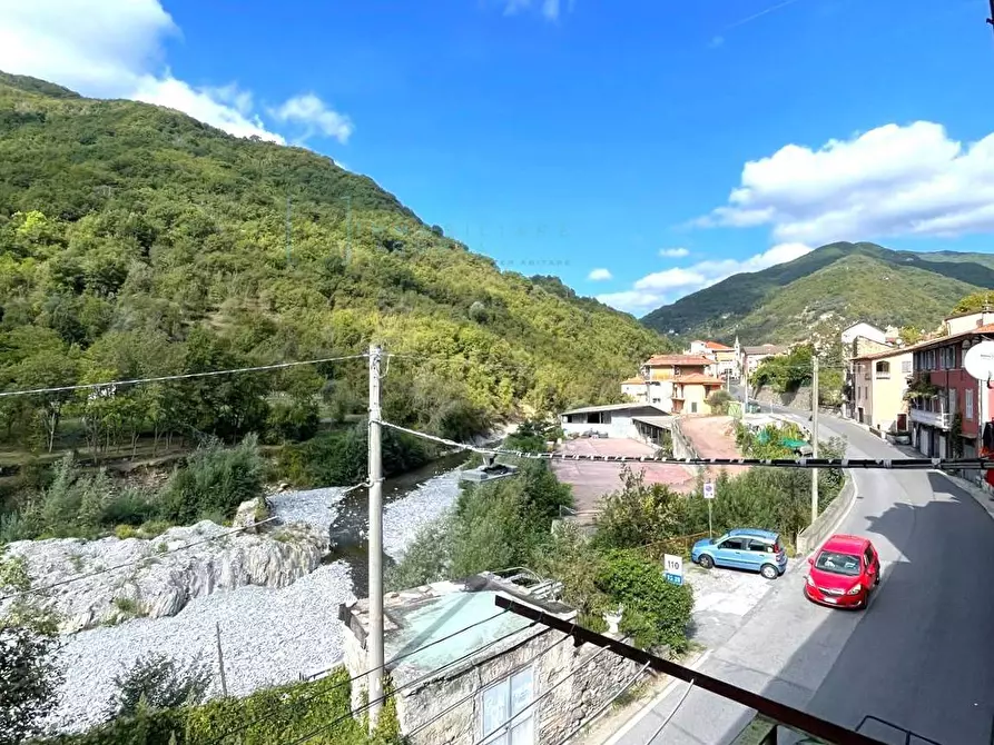 Immagine 2 di Rustico / casale in vendita  in Via Mazzini a Pieve Di Teco