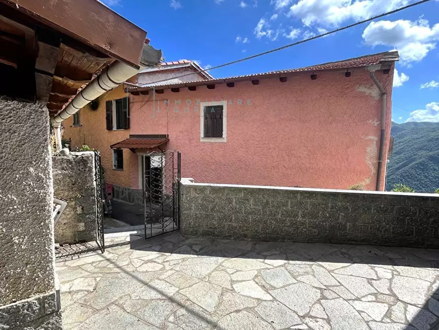 Immagine 3 di Casa indipendente in vendita  in Via aquila a Ranzo