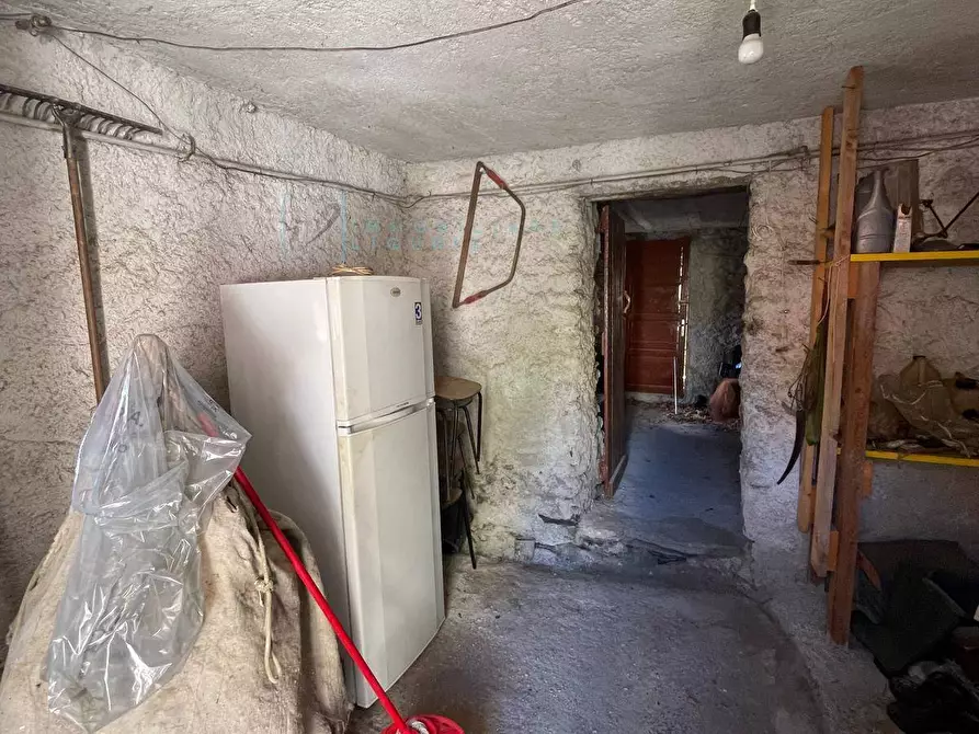 Immagine 38 di Casa indipendente in vendita  in Via aquila a Ranzo