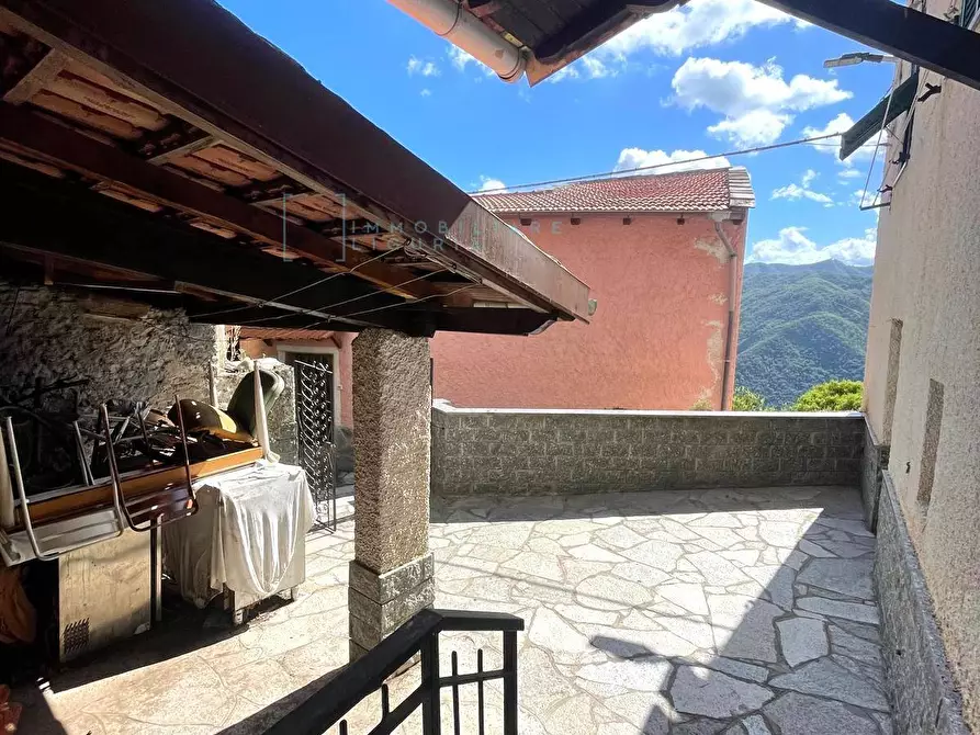 Immagine 2 di Casa indipendente in vendita  in Via aquila a Ranzo