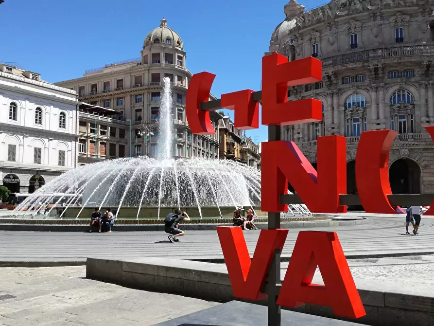 Immagine 18 di Appartamento in vendita  in via cipro a Genova