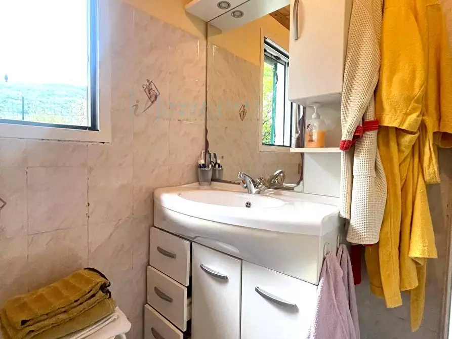 Immagine 11 di Rustico / casale in vendita  in Via Lorenzo Lucifredi a Borghetto D'arroscia