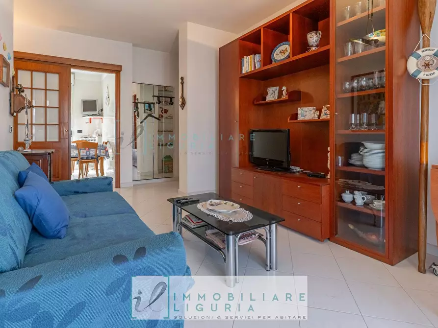 Immagine 2 di Appartamento in vendita  in Via Bologna a Albenga