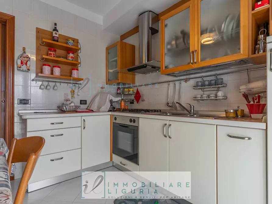 Immagine 9 di Appartamento in vendita  in Via Bologna a Albenga