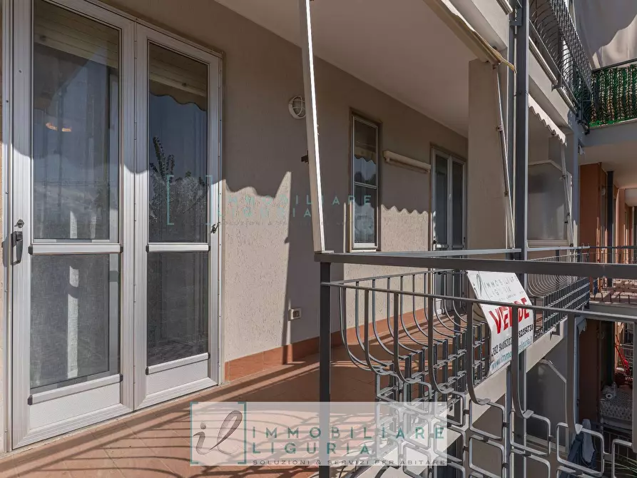 Immagine 10 di Appartamento in vendita  in Via Bologna a Albenga