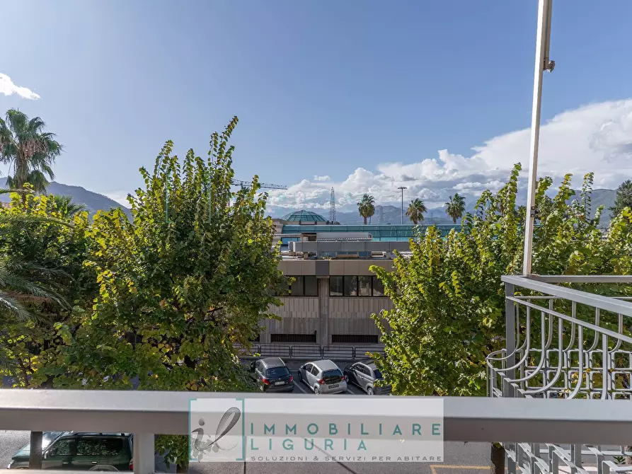 Immagine 14 di Appartamento in vendita  in Via Bologna a Albenga