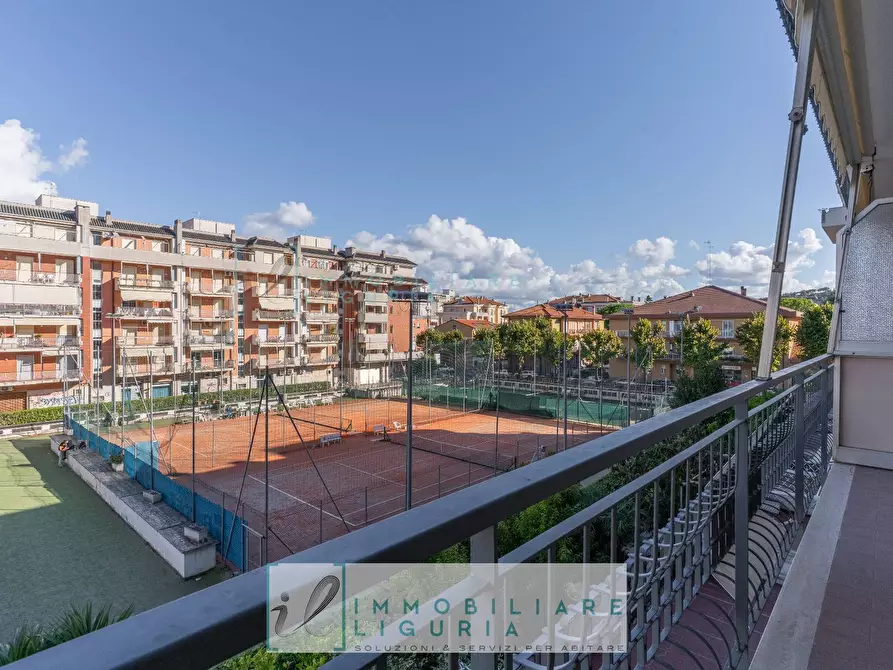 Immagine 31 di Appartamento in vendita  in Via Bologna a Albenga