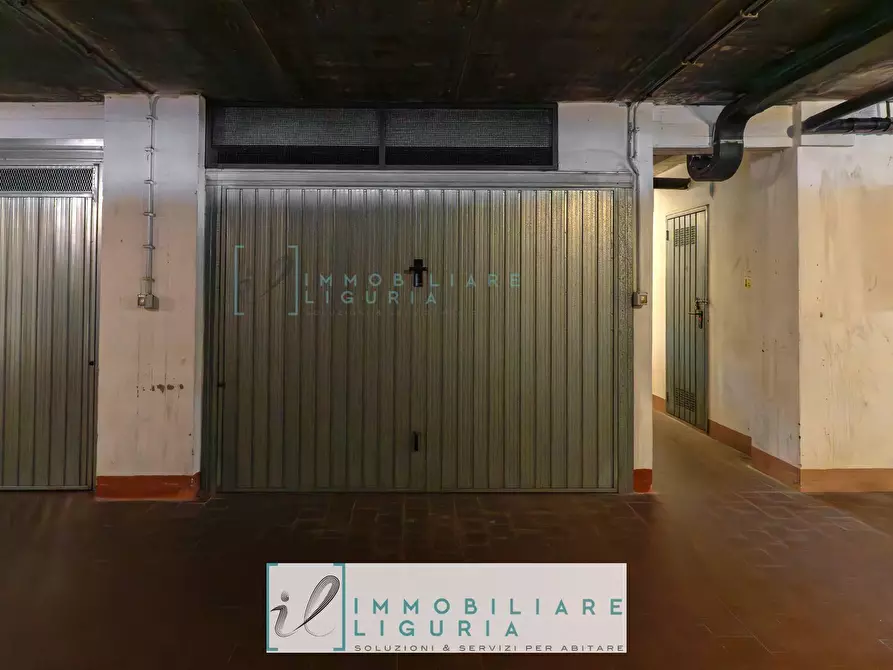 Immagine 34 di Appartamento in vendita  in Via Bologna a Albenga