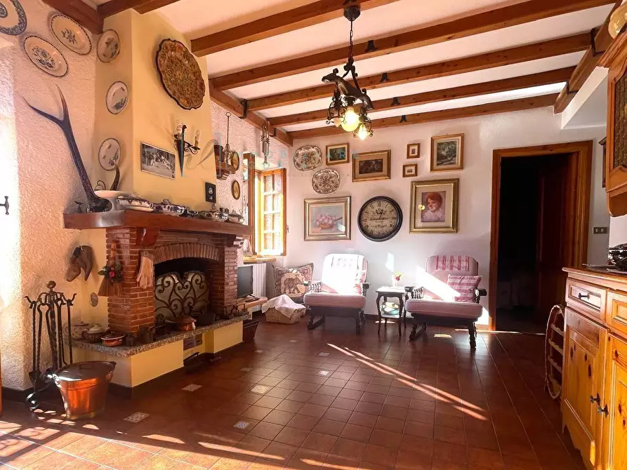 Immagine 2 di Appartamento in vendita  a Pieve Di Teco