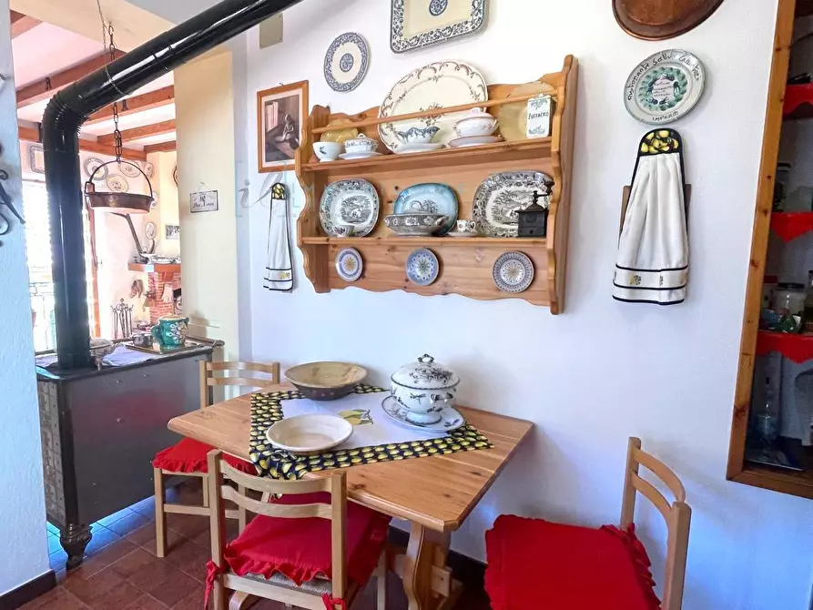 Immagine 8 di Appartamento in vendita  a Pieve Di Teco