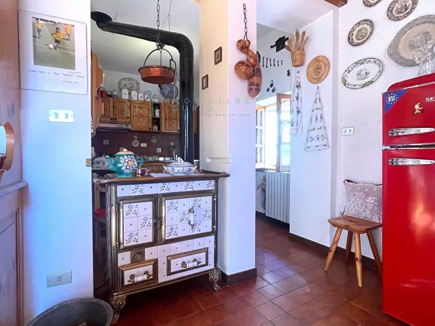 Immagine 19 di Appartamento in vendita  a Pieve Di Teco