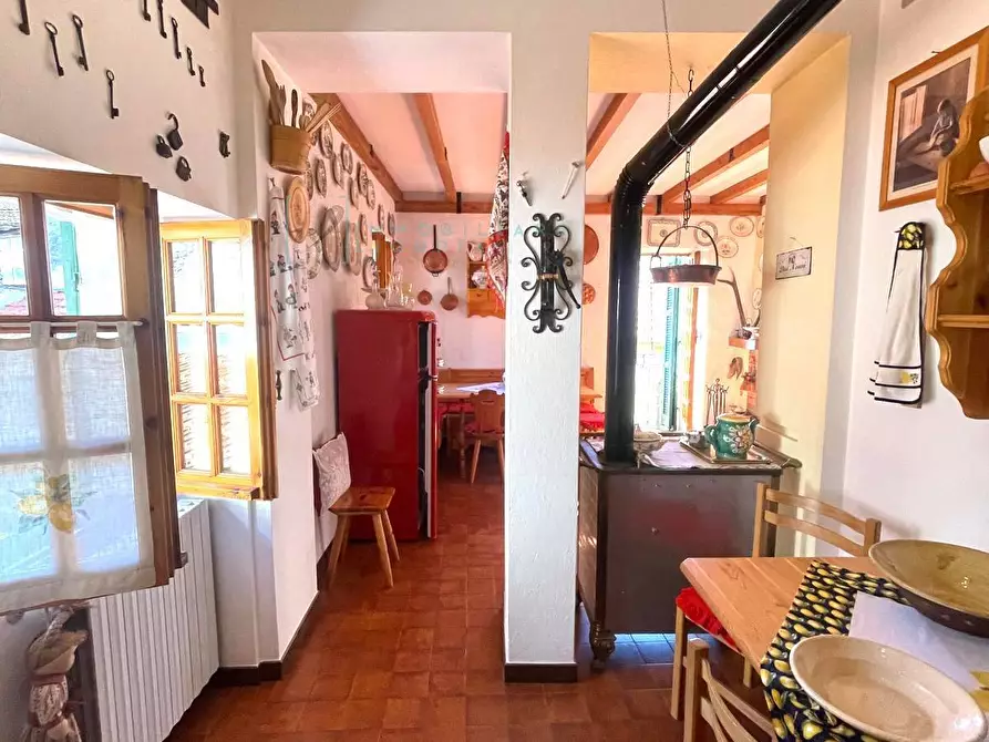 Immagine 28 di Appartamento in vendita  a Pieve Di Teco