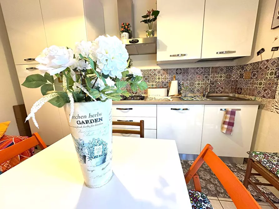 Immagine 11 di Appartamento in vendita  in Via Cav. F. Perseghini a Albenga