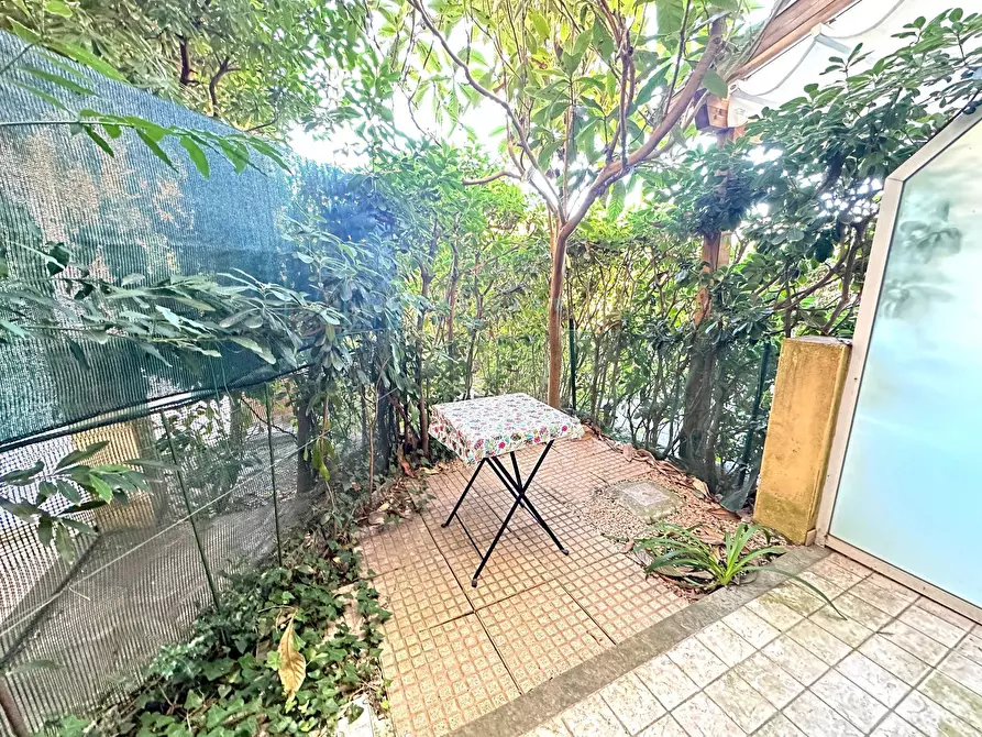 Immagine 17 di Appartamento in vendita  in Via Cav. F. Perseghini a Albenga