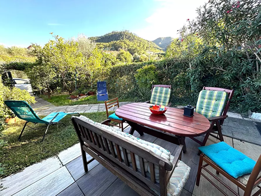 Immagine 2 di Appartamento in vendita  in Via Cav. F. Perseghini a Albenga