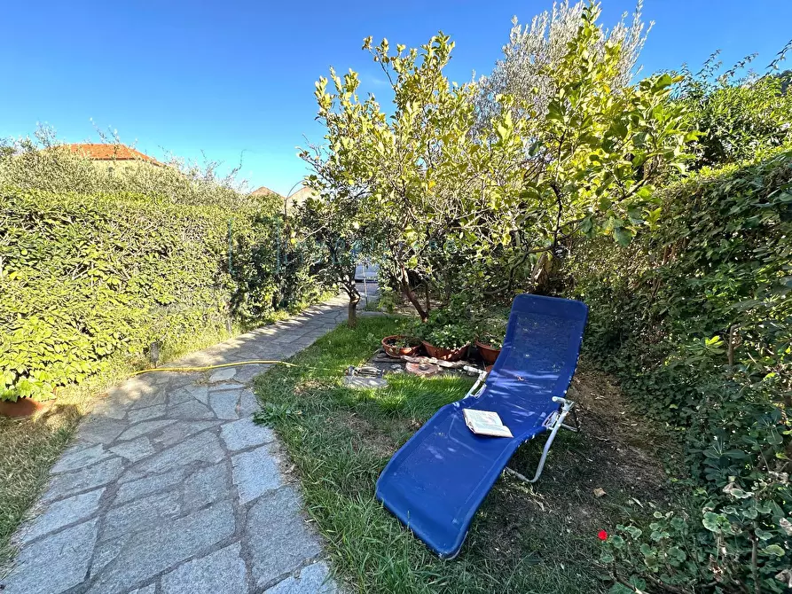 Immagine 26 di Appartamento in vendita  in Via Cav. F. Perseghini a Albenga