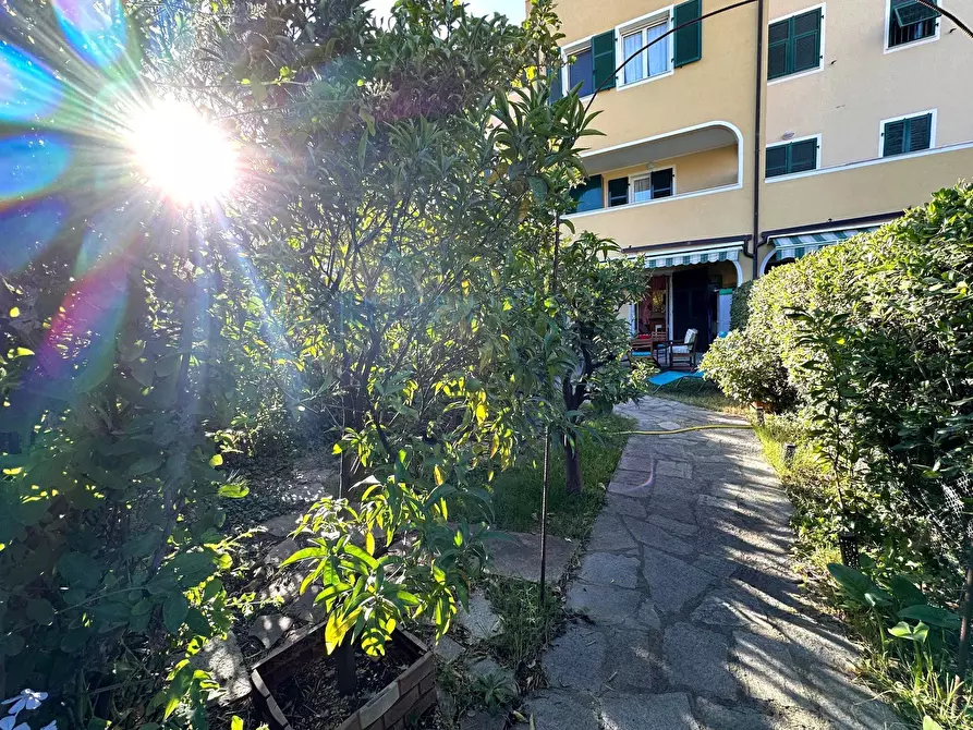 Immagine 27 di Appartamento in vendita  in Via Cav. F. Perseghini a Albenga