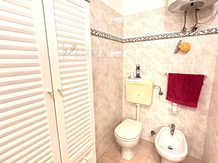 Immagine 21 di Appartamento in vendita  in Strada Vicinale del Molino a Albenga