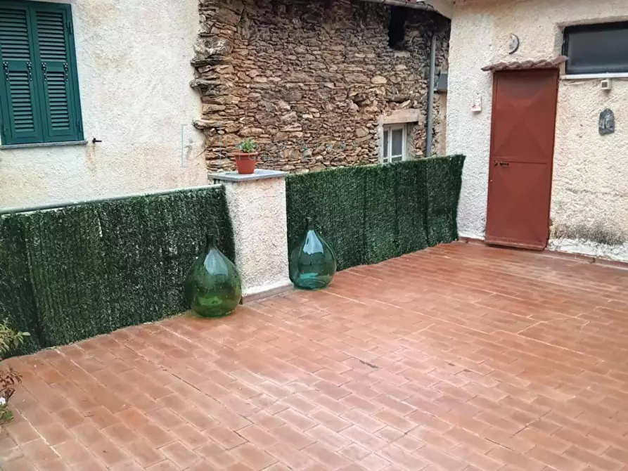 Immagine 11 di Rustico / casale in vendita  in Piazza Ottano a Pornassio