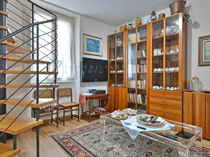 Immagine 7 di Appartamento in vendita  in Viale Pontelungo a Albenga