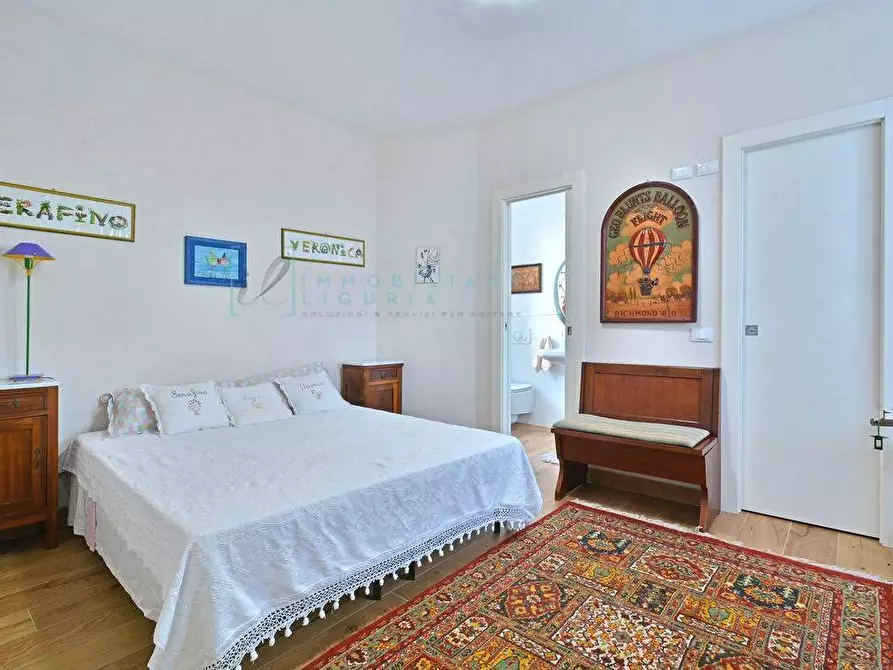 Immagine 5 di Appartamento in vendita  in Viale Pontelungo a Albenga