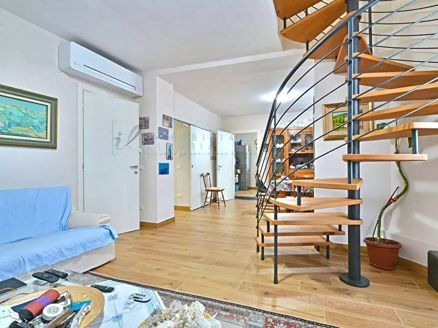 Immagine 2 di Appartamento in vendita  in Viale Pontelungo a Albenga