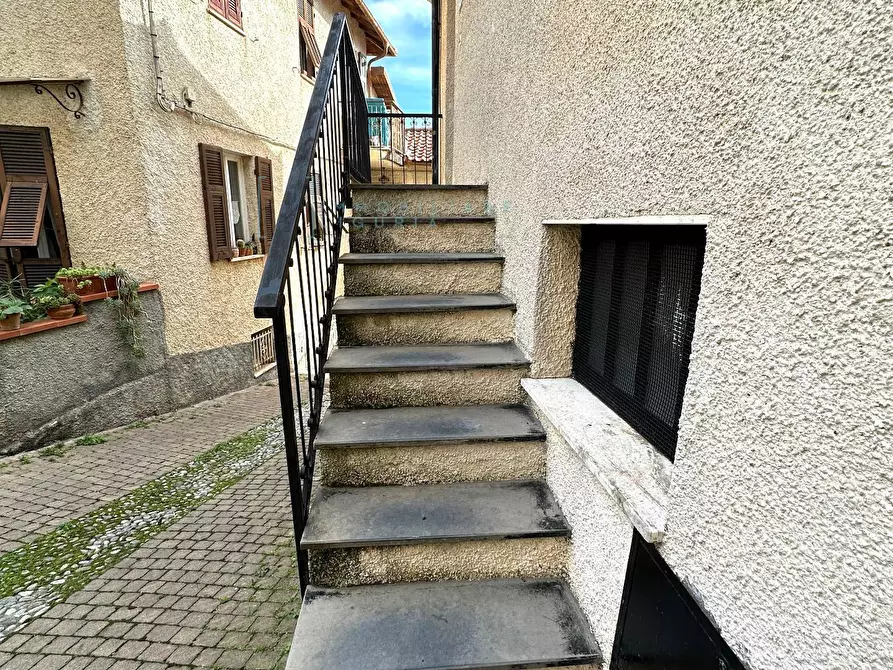 Immagine 4 di Casa indipendente in vendita  in località cantone a Vendone