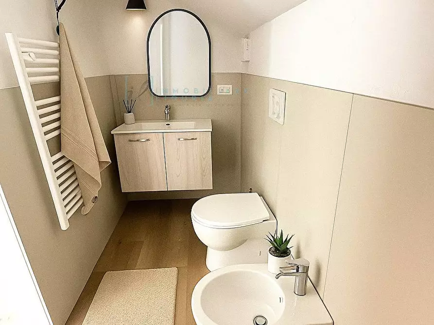 Immagine 9 di Appartamento in vendita  in piazza rossi a Albenga