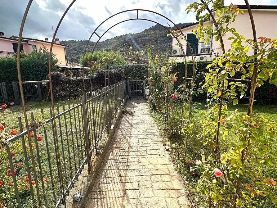 Immagine 7 di Villetta a schiera in vendita  in via scogliaira a Ortovero