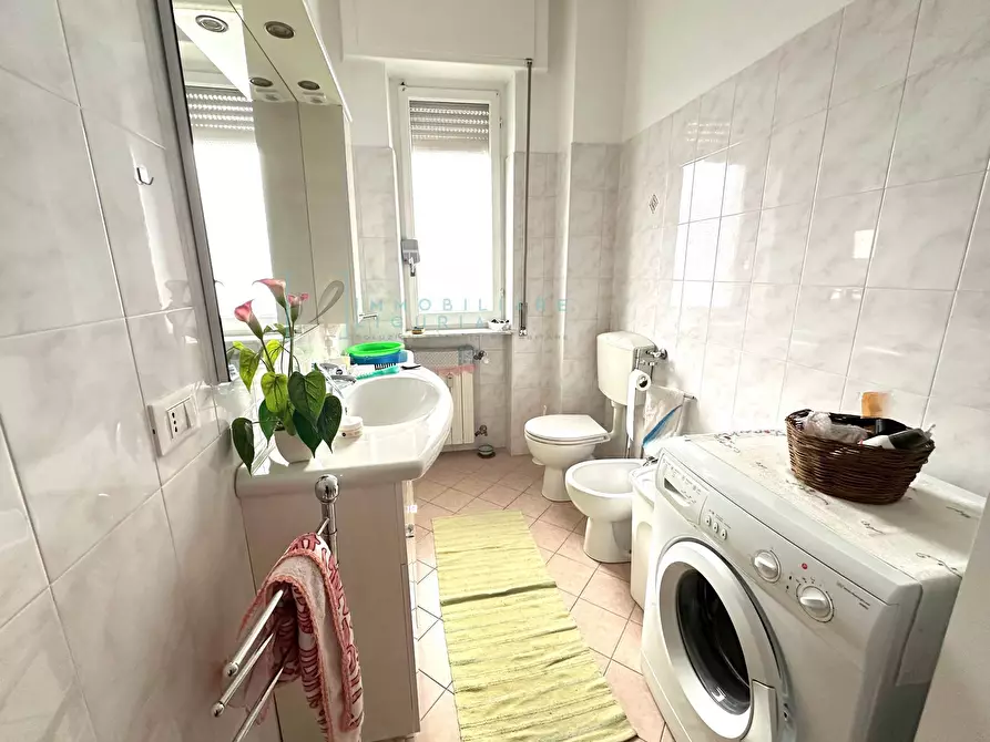 Immagine 17 di Appartamento in vendita  in Via Eperanto a Albenga