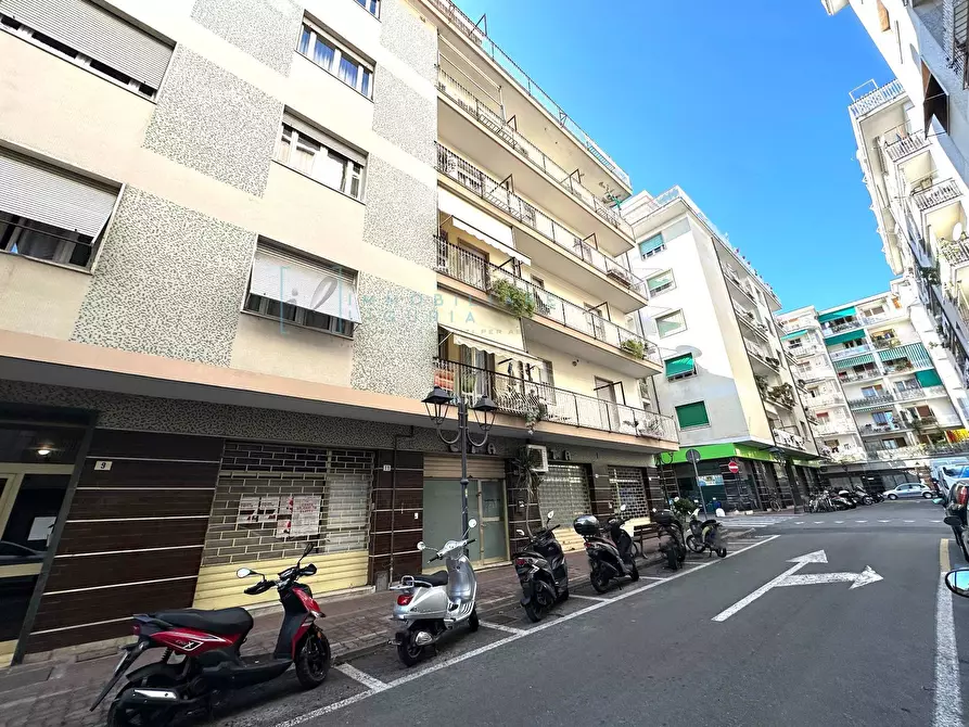 Immagine 1 di Appartamento in vendita  in Via Eperanto a Albenga