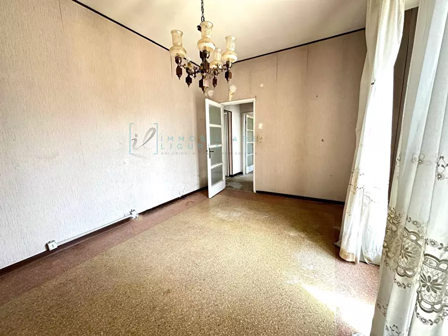 Immagine 14 di Appartamento in vendita  in via savona a Albenga