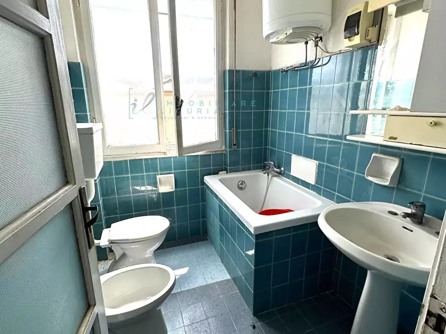 Immagine 23 di Appartamento in vendita  in via savona a Albenga