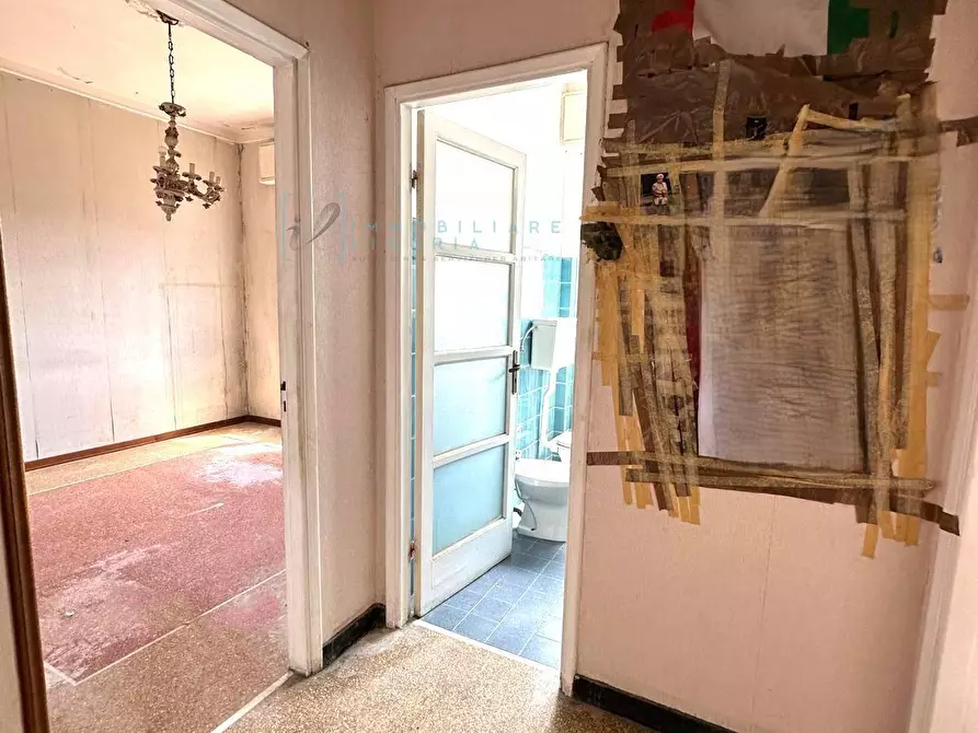 Immagine 24 di Appartamento in vendita  in via savona a Albenga
