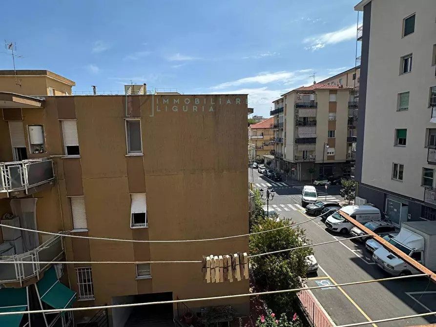 Immagine 31 di Appartamento in vendita  in via savona a Albenga