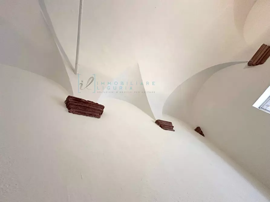 Immagine 25 di Rustico / casale in vendita  in Via Tornatore a Zuccarello