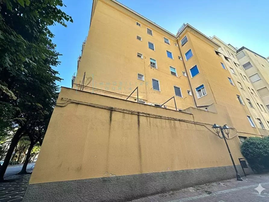 Immagine 29 di Appartamento in vendita  in Viale Pontelungo a Albenga