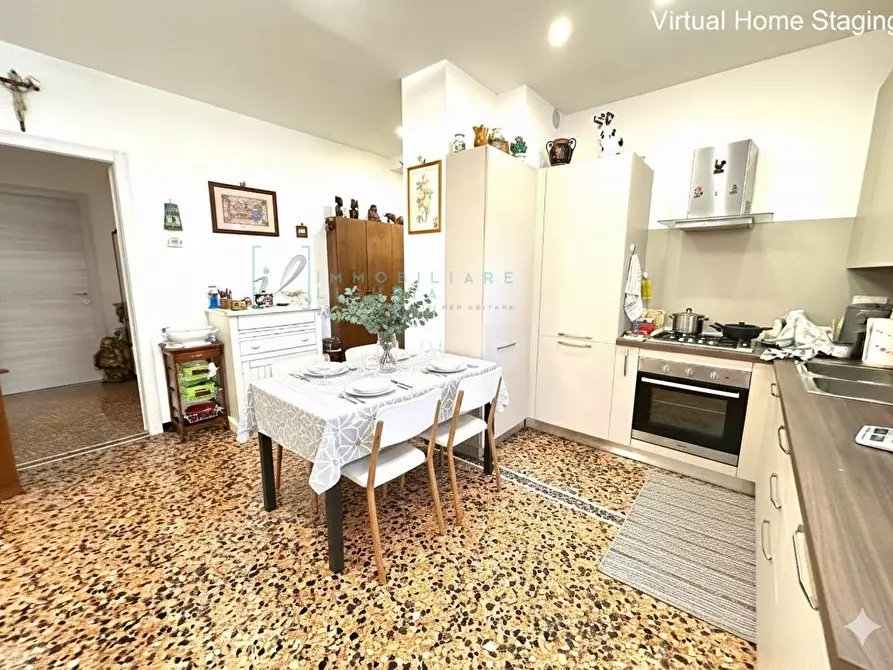 Immagine 33 di Appartamento in vendita  in Viale Pontelungo a Albenga