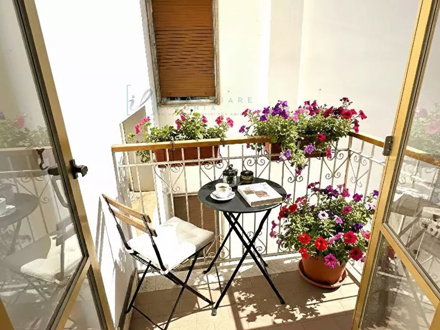 Immagine 41 di Appartamento in vendita  in Piazza Nenni a Albenga