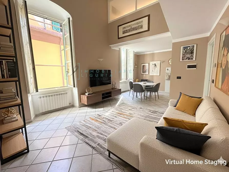 Immagine 1 di Appartamento in vendita  in via torlaro a Albenga