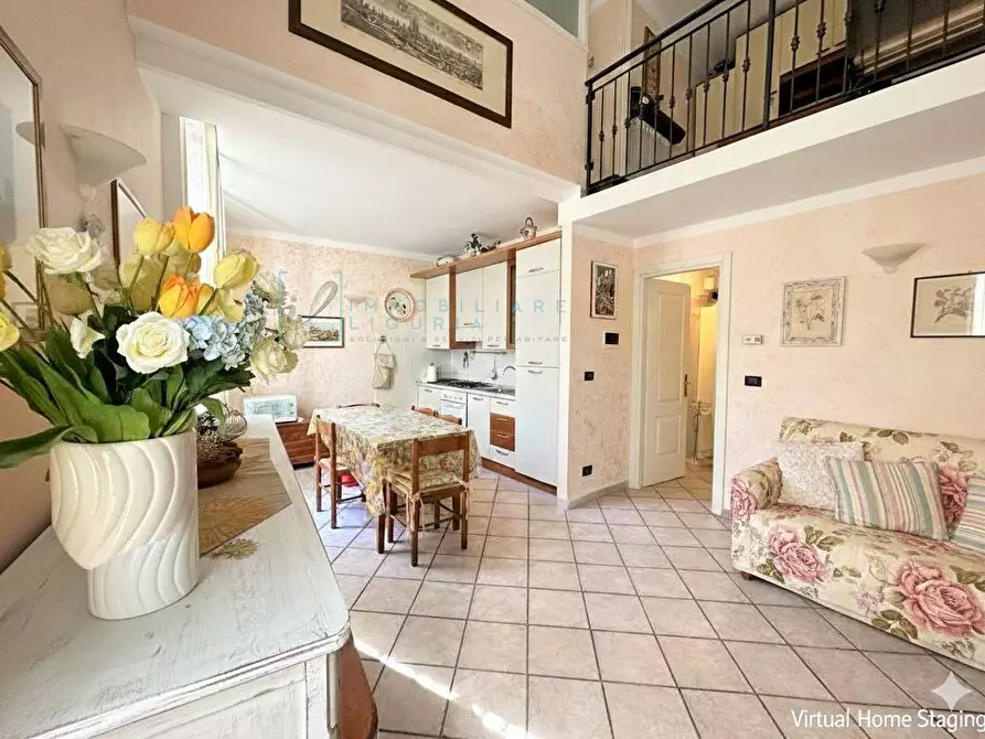 Immagine 4 di Appartamento in vendita  in via torlaro a Albenga