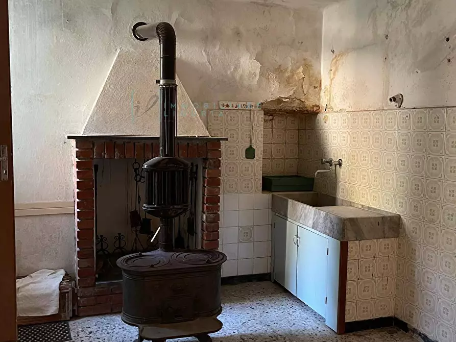 Immagine 24 di Rustico / casale in vendita  a Pieve Di Teco