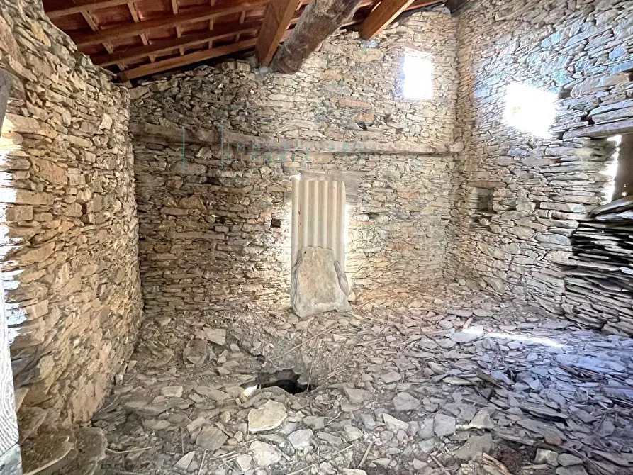 Immagine 12 di Rustico / casale in vendita  in Via al piemonte a Pieve Di Teco